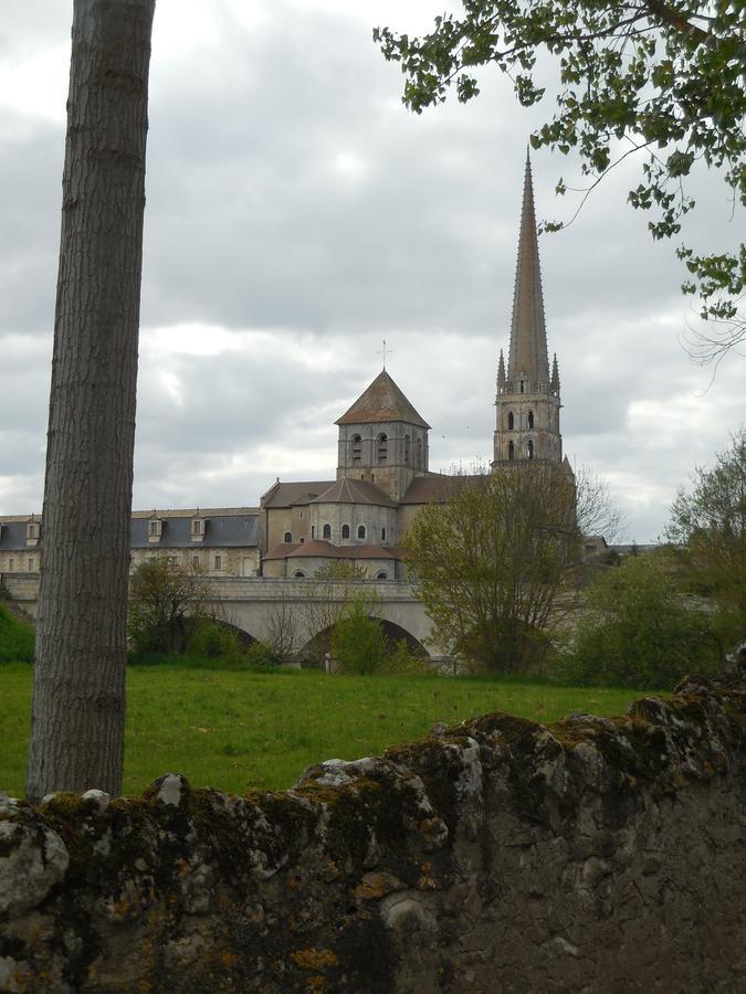 Hotel De L'Abbaye 圣萨万 外观 照片